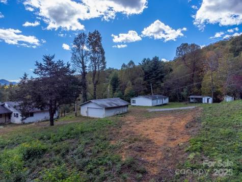 8125 Ellijay Road Franklin NC 28734