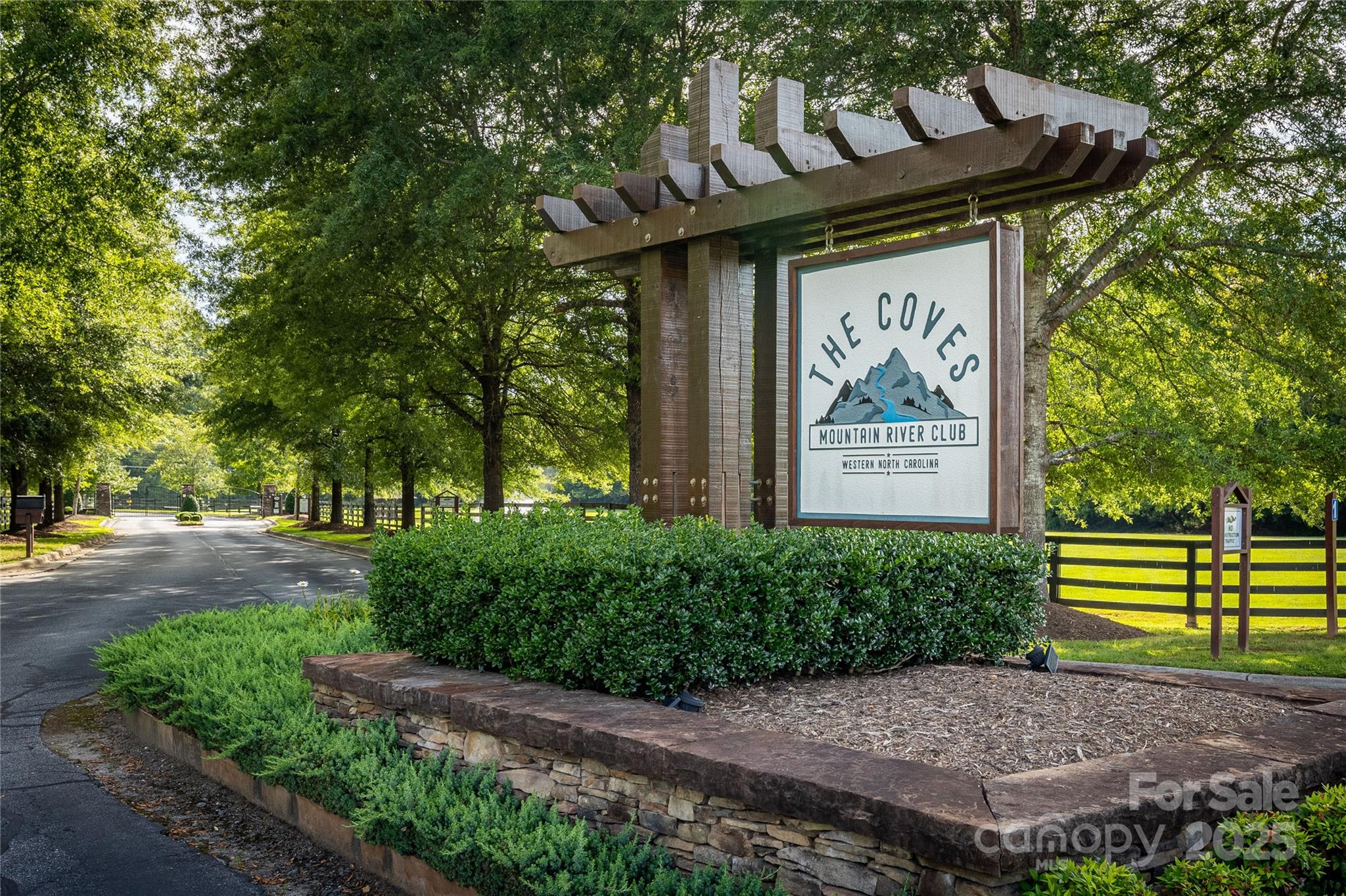 5 Round Mountain Parkway Lenoir NC 28645