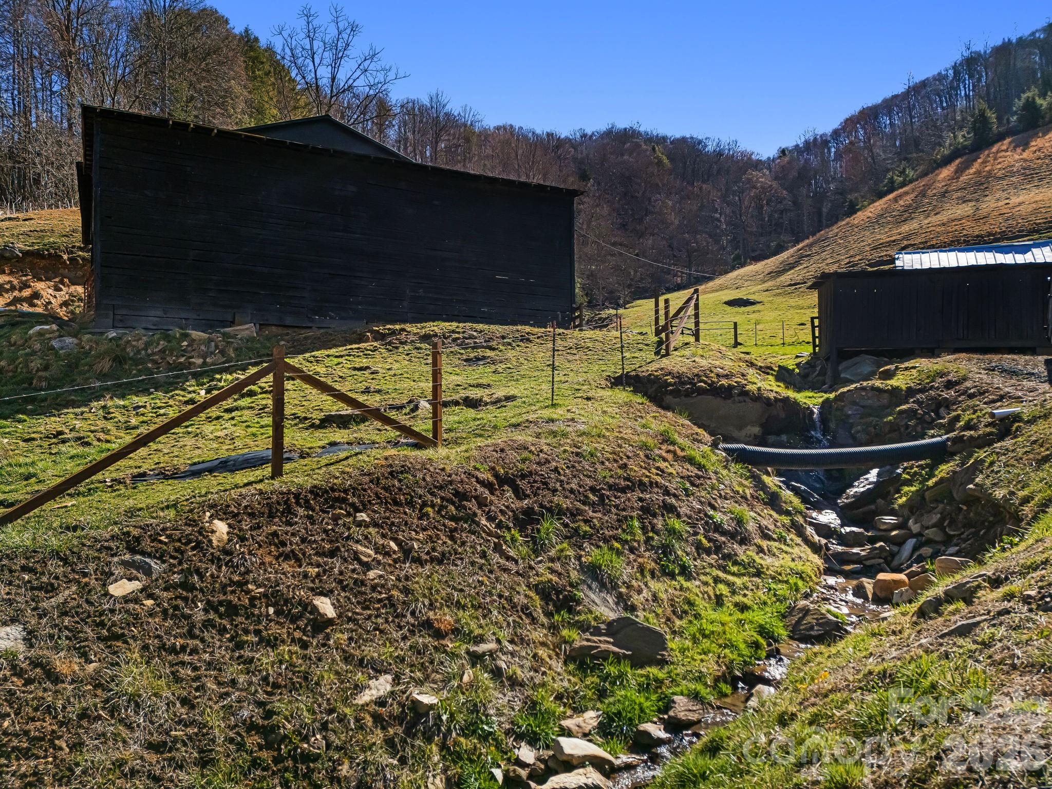 867 Indian Creek Road Burnsville NC 28714