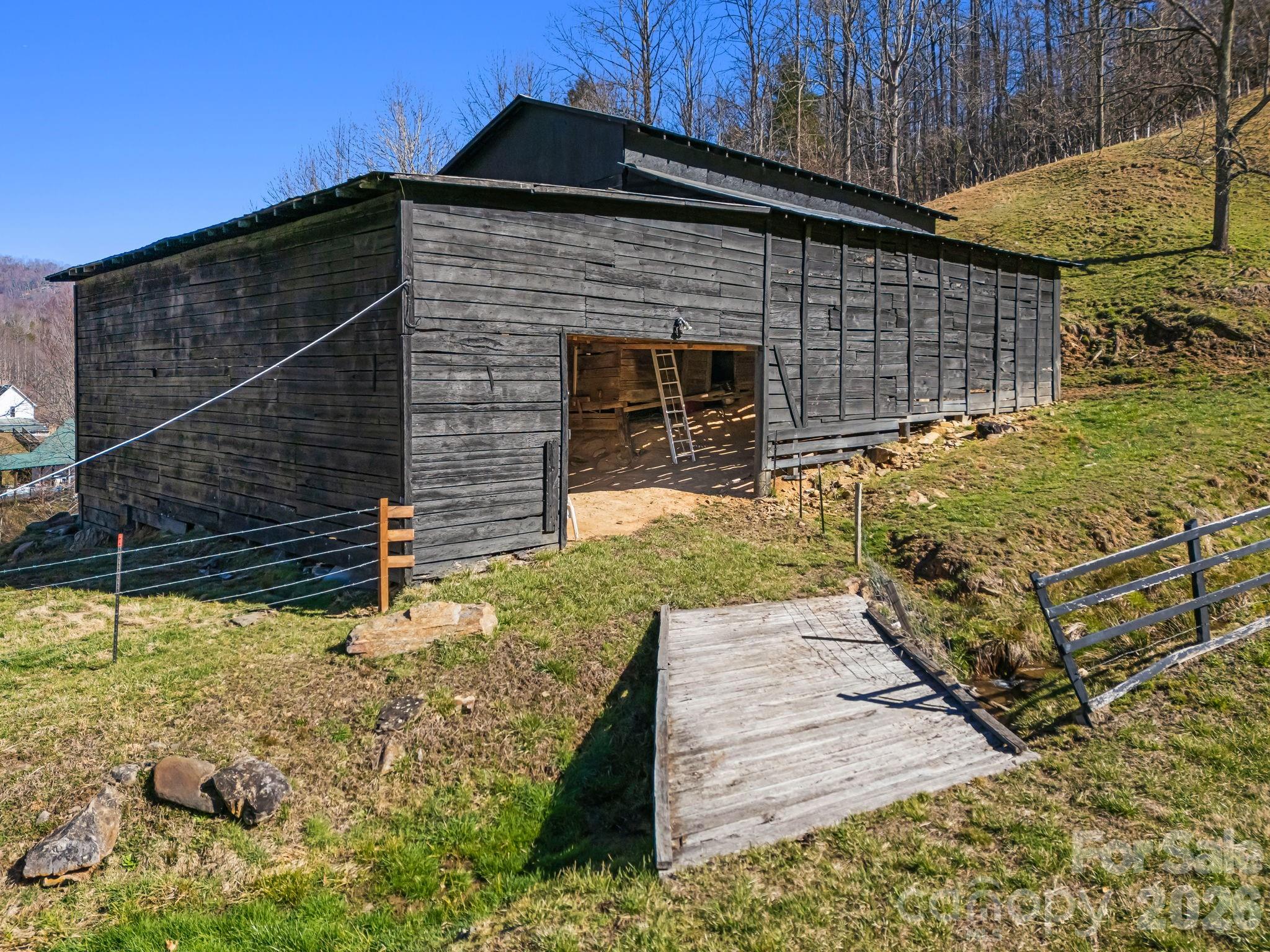 867 Indian Creek Road Burnsville NC 28714