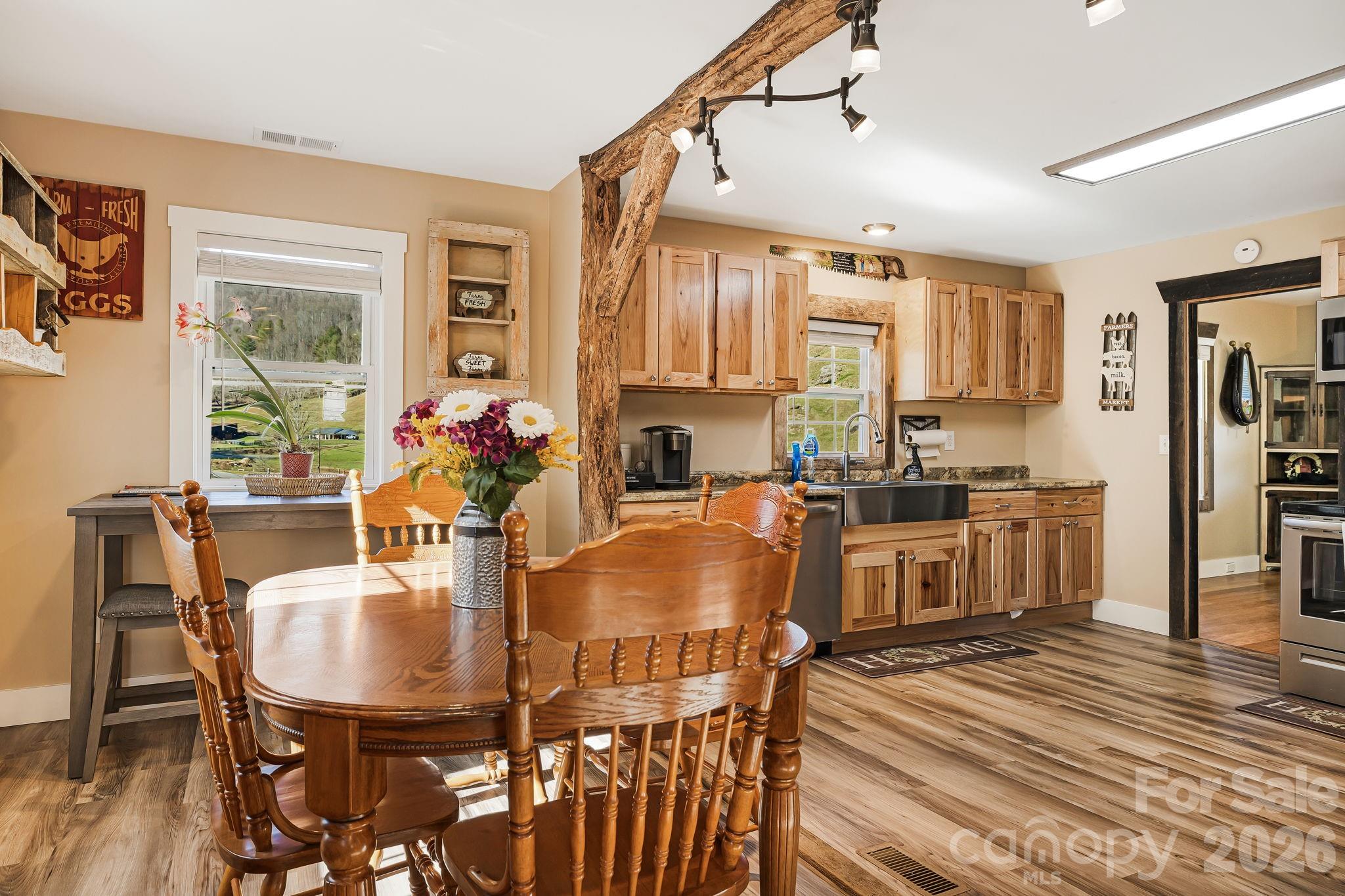 867 Indian Creek Road Burnsville NC 28714