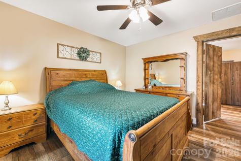 867 Indian Creek Road Burnsville NC 28714