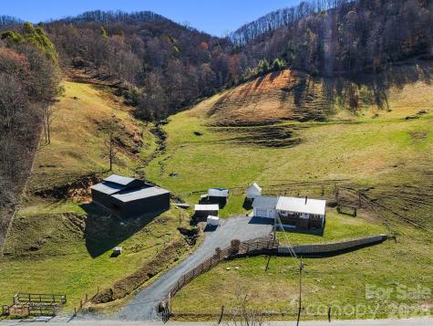 867 Indian Creek Road Burnsville NC 28714