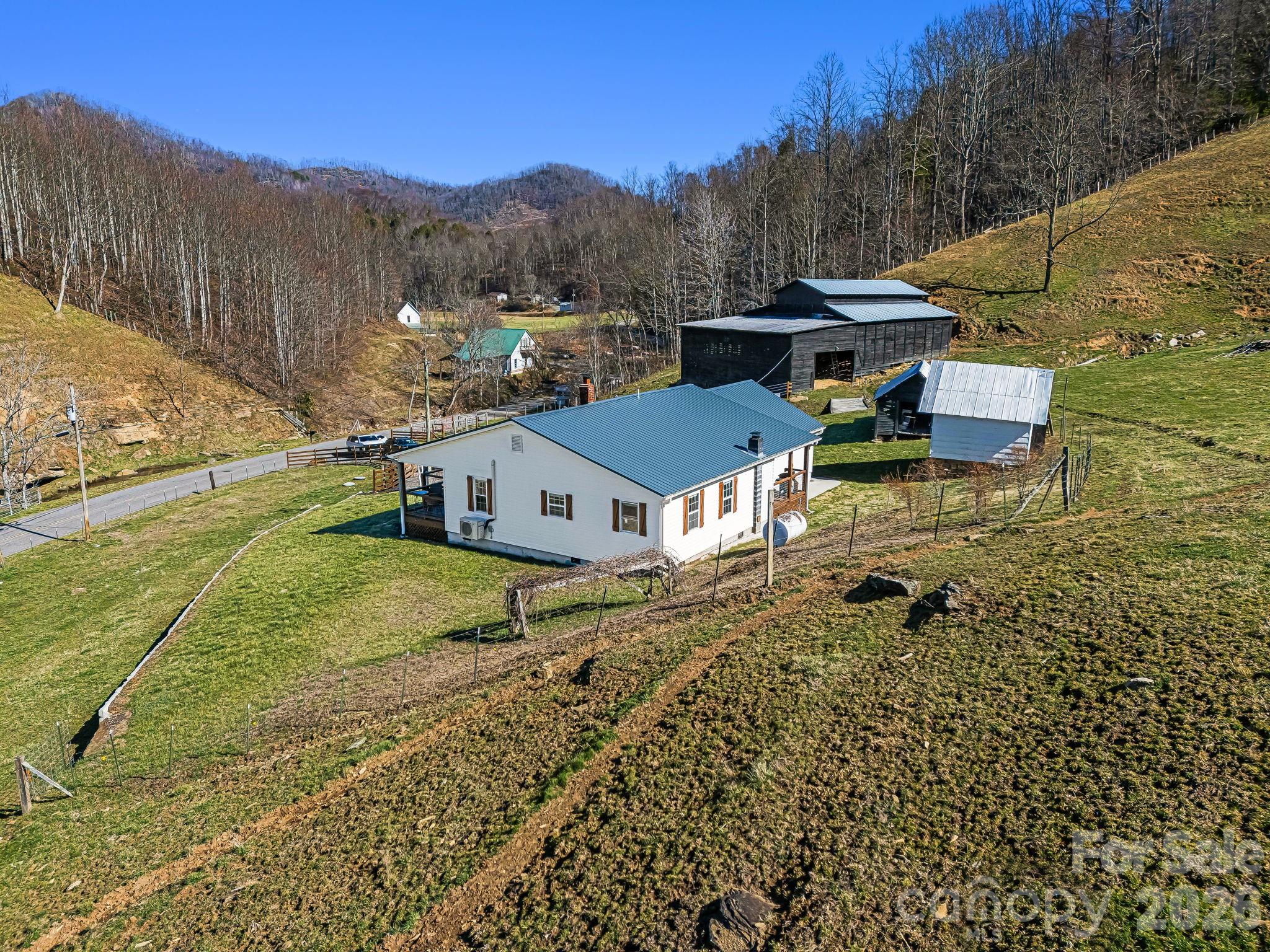 867 Indian Creek Road Burnsville NC 28714