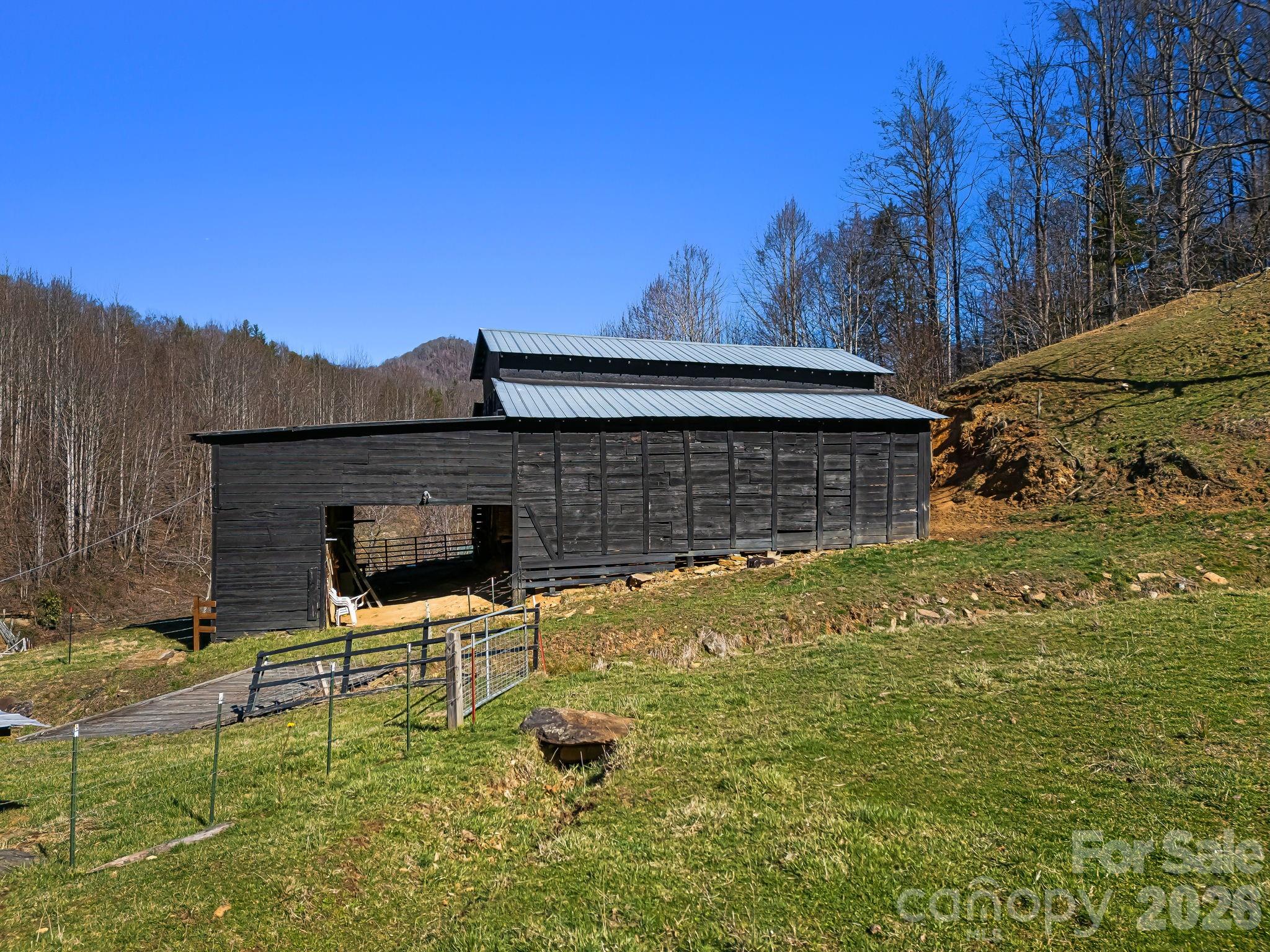 867 Indian Creek Road Burnsville NC 28714