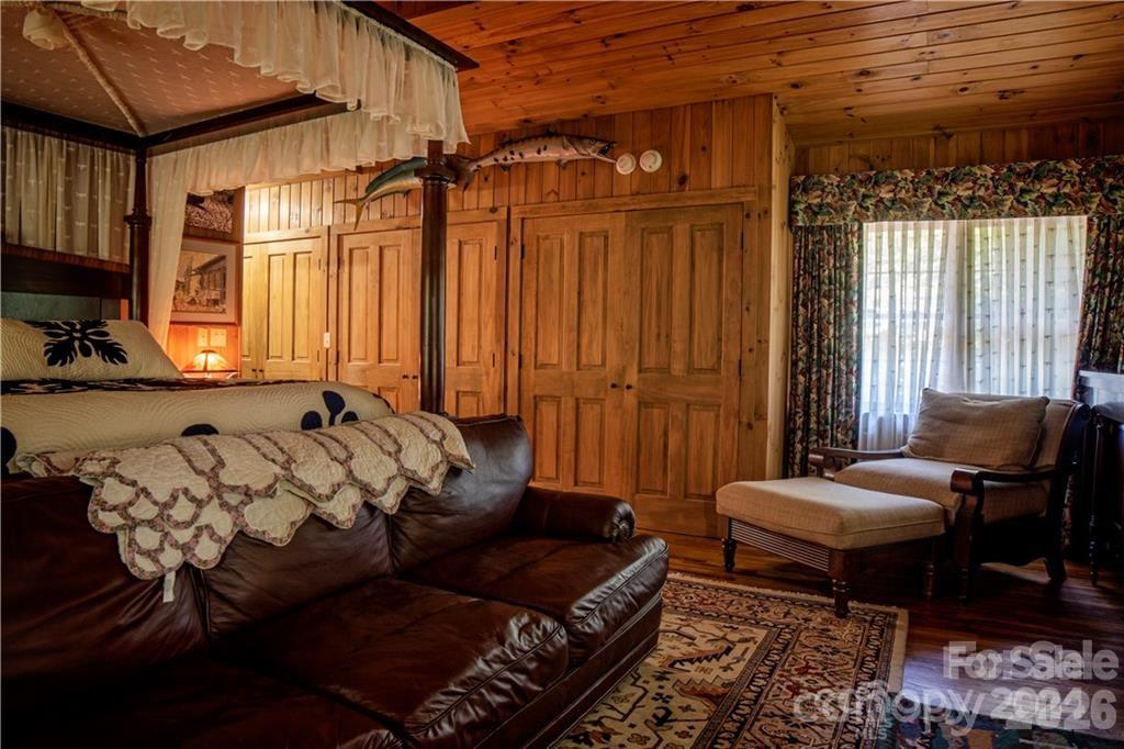 2736 White Oak Flats Road Green Mountain NC 28740