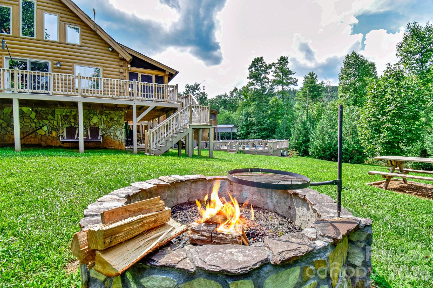 2257 Quiet Creek Lane Lenoir NC 28645