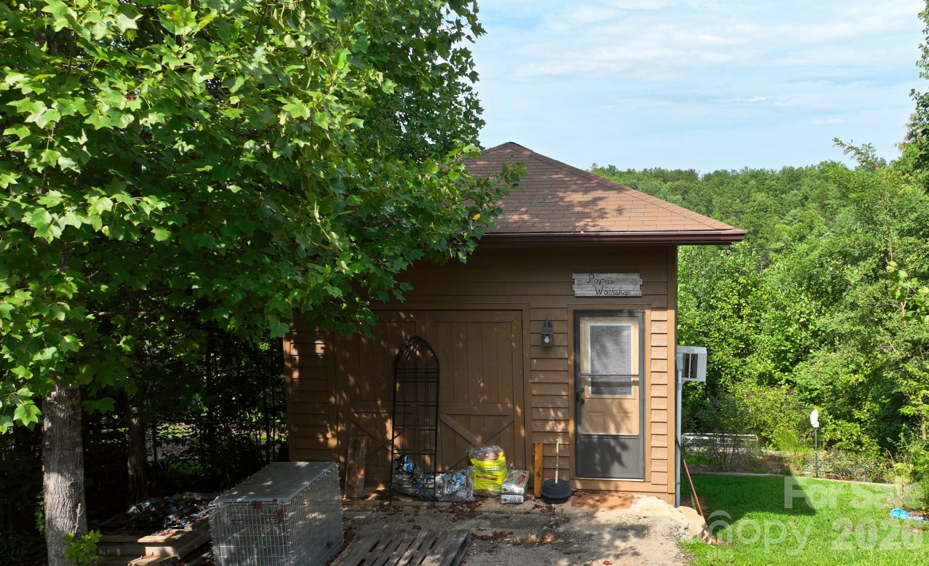 2257 Quiet Creek Lane Lenoir NC 28645