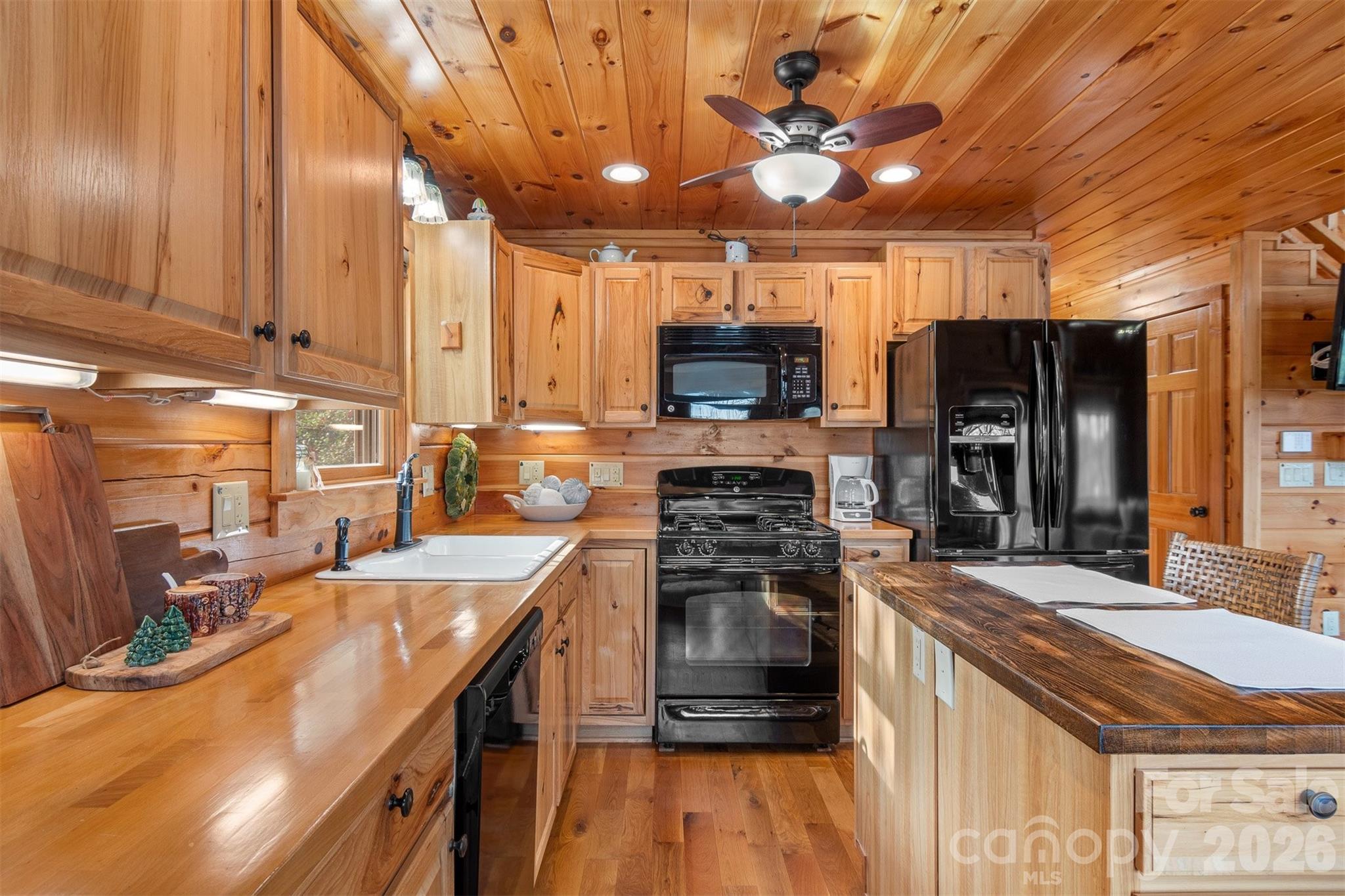 2257 Quiet Creek Lane Lenoir NC 28645