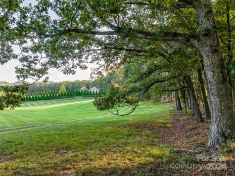 337 Chukar Way Fletcher NC 28732