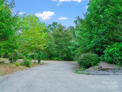 125 Floribunda Path Asheville NC 28803