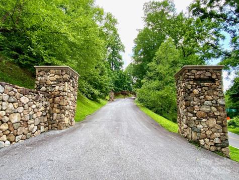 129 High Cliffs Trail Black Mountain NC 28711