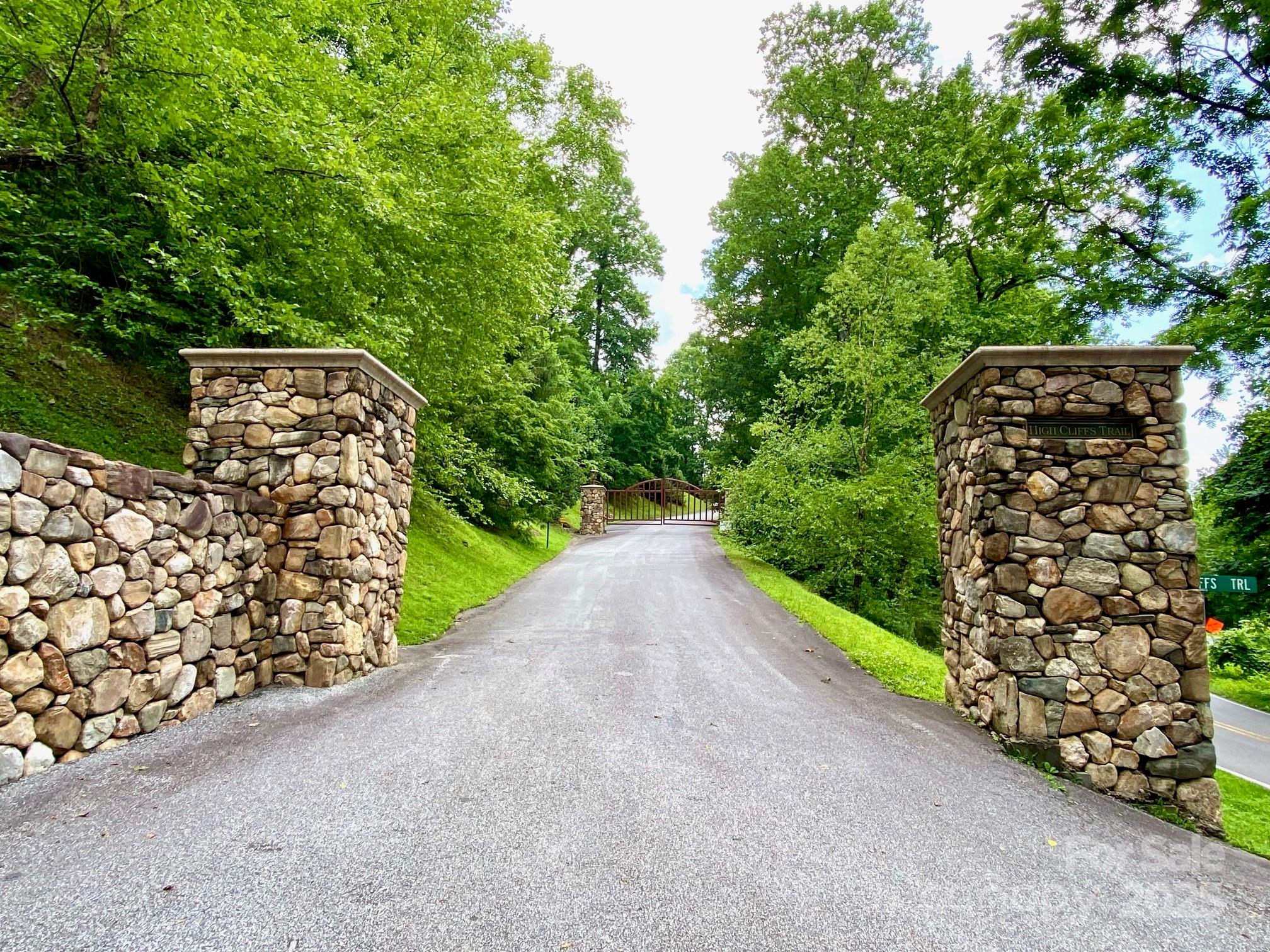 129 High Cliffs Trail Black Mountain NC 28711