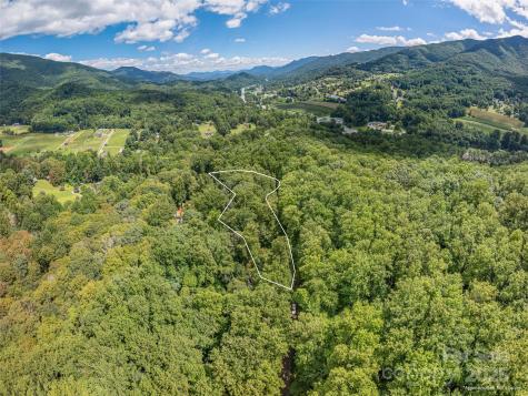 000 Flowing Brook Lane Waynesville NC 28786