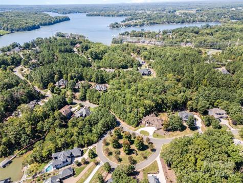 3200 Lake Pointe Drive Belmont NC 28012
