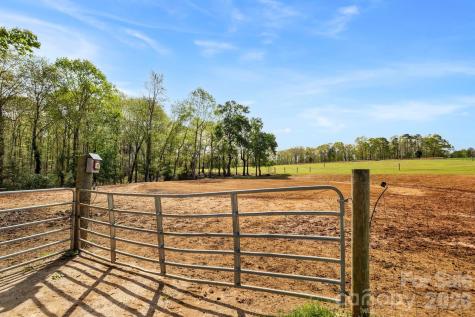 3326 Crowder Ridge Road Shelby NC 28150