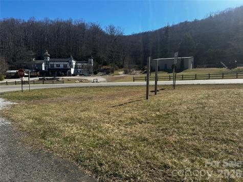 400 Old Dale Road Spruce Pine NC 28777