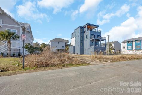 602 Third Street S Carolina Beach NC 28428