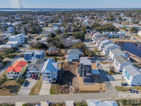 602 Third Street S Carolina Beach NC 28428