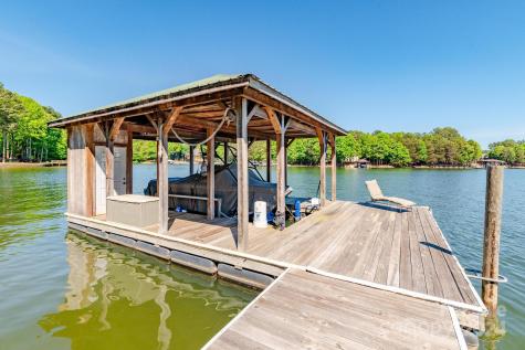 2471 Camelia Pointe Drive Sherrills Ford NC 28673