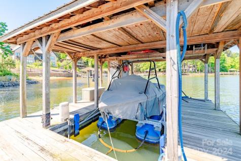 2471 Camelia Pointe Drive Sherrills Ford NC 28673