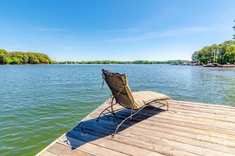 2471 Camelia Pointe Drive Sherrills Ford NC 28673