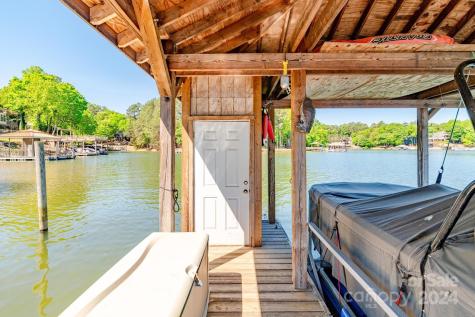 2471 Camelia Pointe Drive Sherrills Ford NC 28673