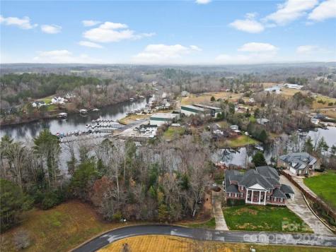 100 Old Ferry Lane Hickory NC 28601