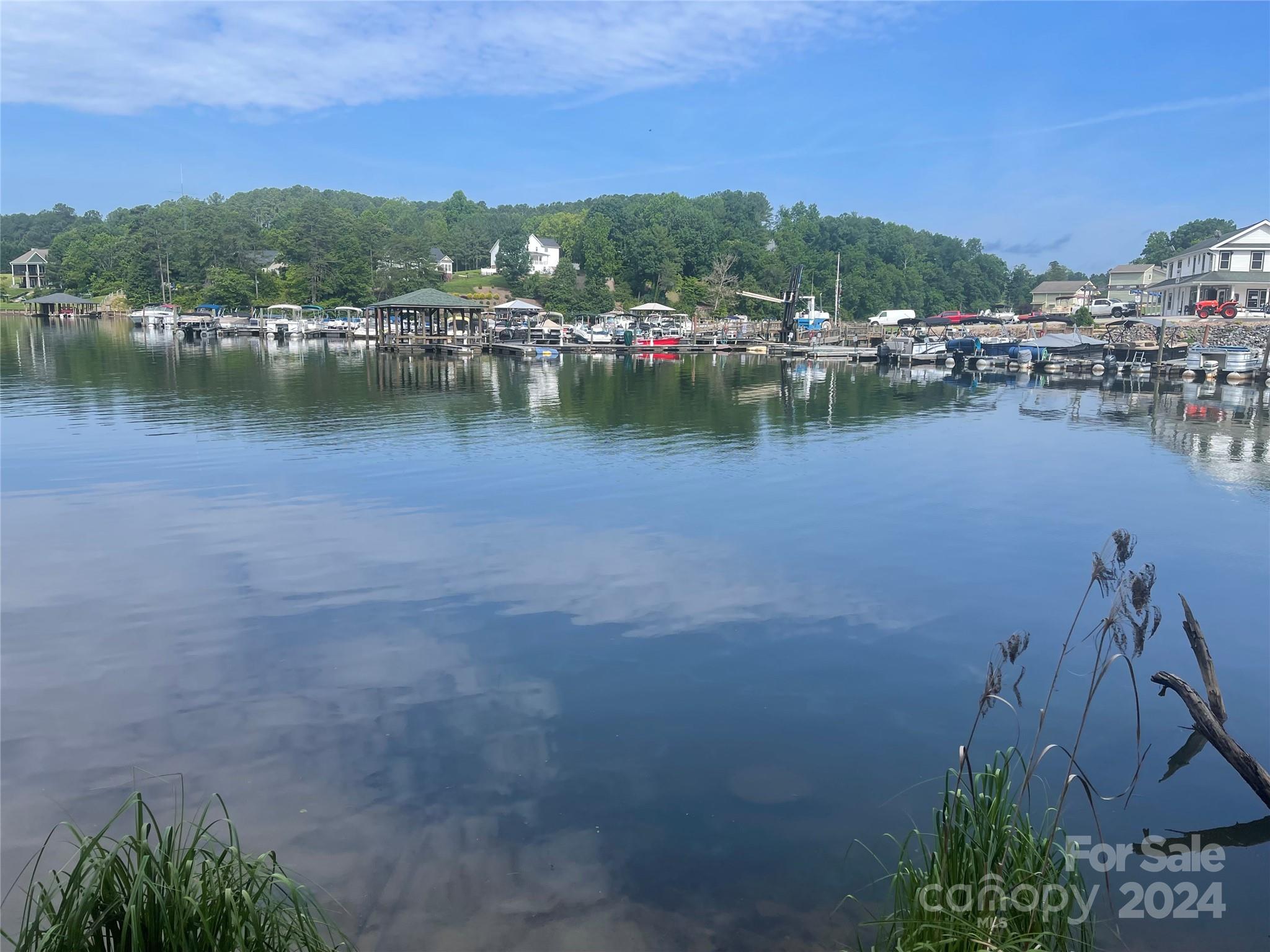 100 Old Ferry Lane Hickory NC 28601