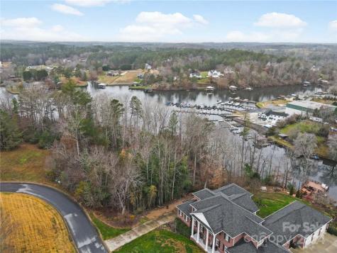 100 Old Ferry Lane Hickory NC 28601
