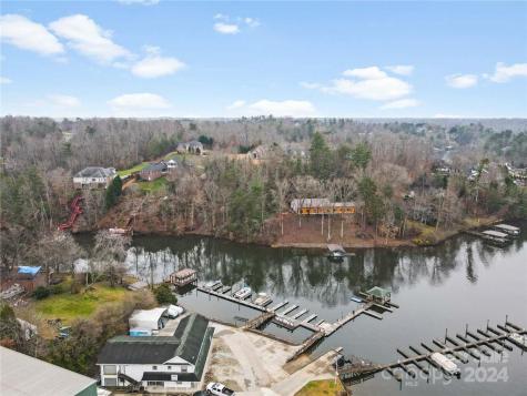 100 Old Ferry Lane Hickory NC 28601
