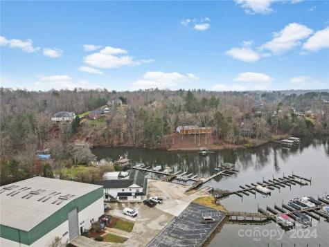 100 Old Ferry Lane Hickory NC 28601
