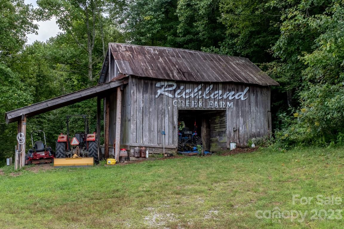 427 Quarry Road Lake Toxaway NC 28747