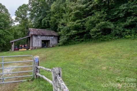 427 Quarry Road Lake Toxaway NC 28747