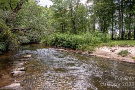 427 Quarry Road Lake Toxaway NC 28747