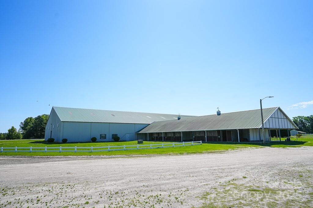 9167 Hasty Road Laurinburg NC 28352