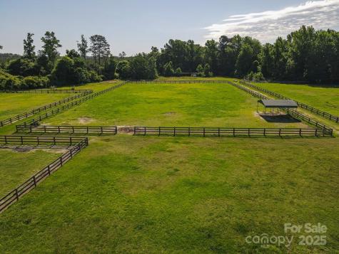 9167 Hasty Road Laurinburg NC 28352