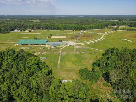 9167 Hasty Road Laurinburg NC 28352