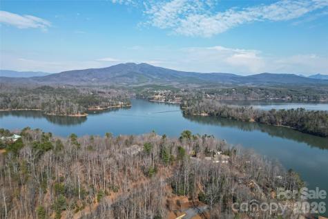 1061 Harborside Drive Nebo NC 28761