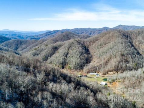 1520 Roaring Fork Road Mars Hill NC 28754