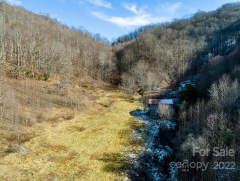 1520 Roaring Fork Road Mars Hill NC 28754