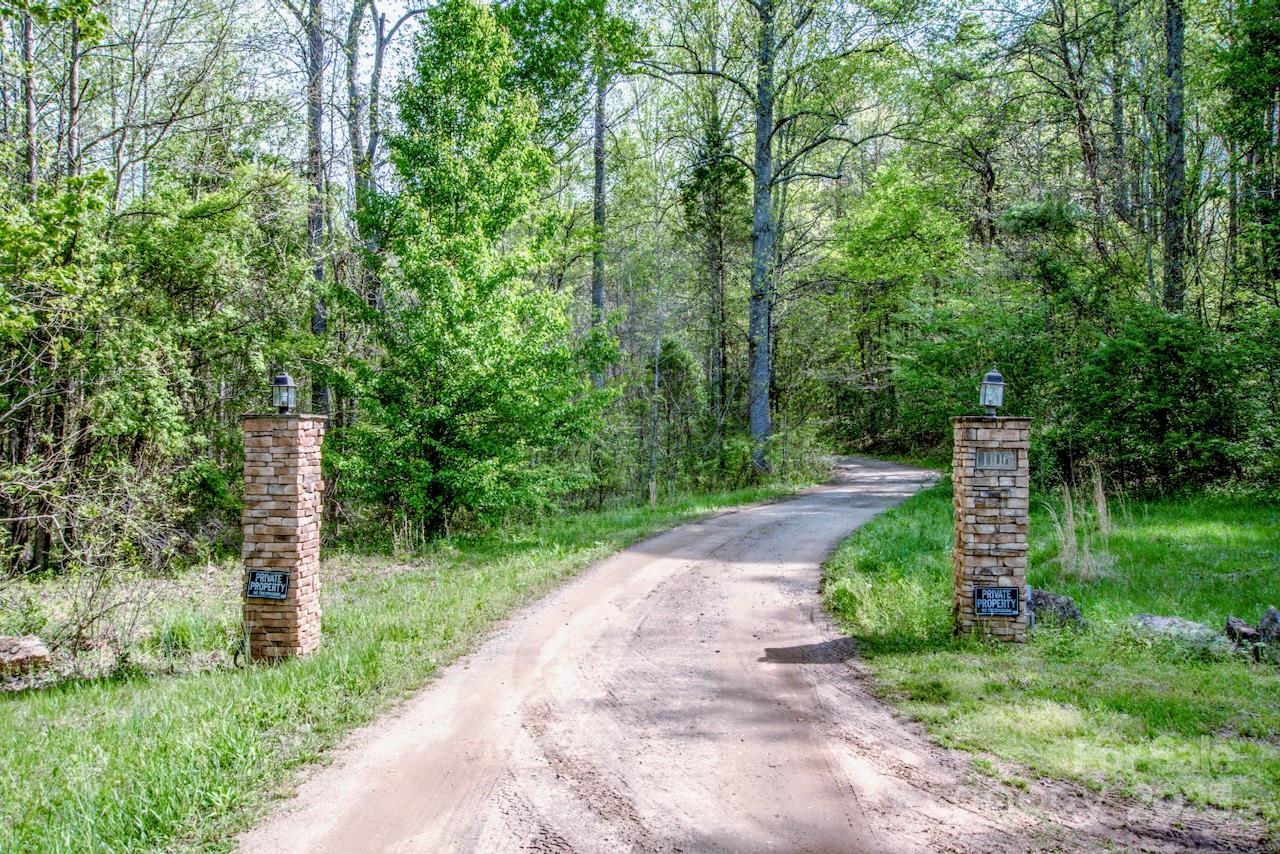 1094 Gold Mine Drive Catawba NC 28609