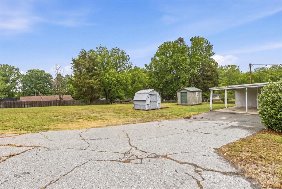 1204 W Fifth Avenue Lexington NC 27295