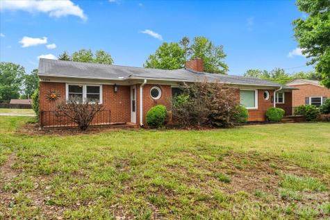 1204 W Fifth Avenue Lexington NC 27295