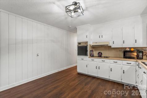 1204 W Fifth Avenue Lexington NC 27295