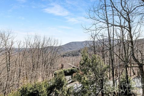 556/558 Thorncliff Drive Seven Devils NC 28604