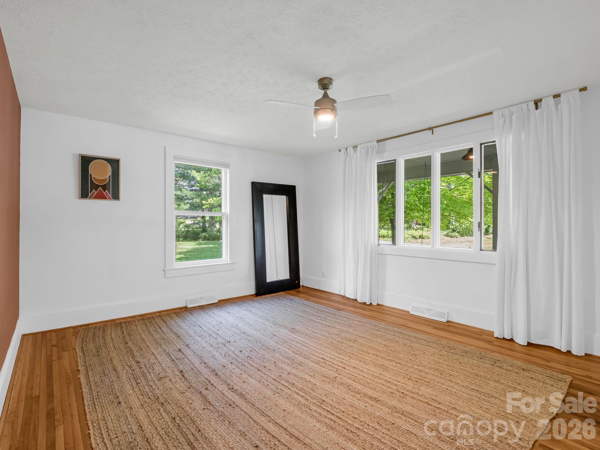 363 Etowah School Road Hendersonville NC 28739