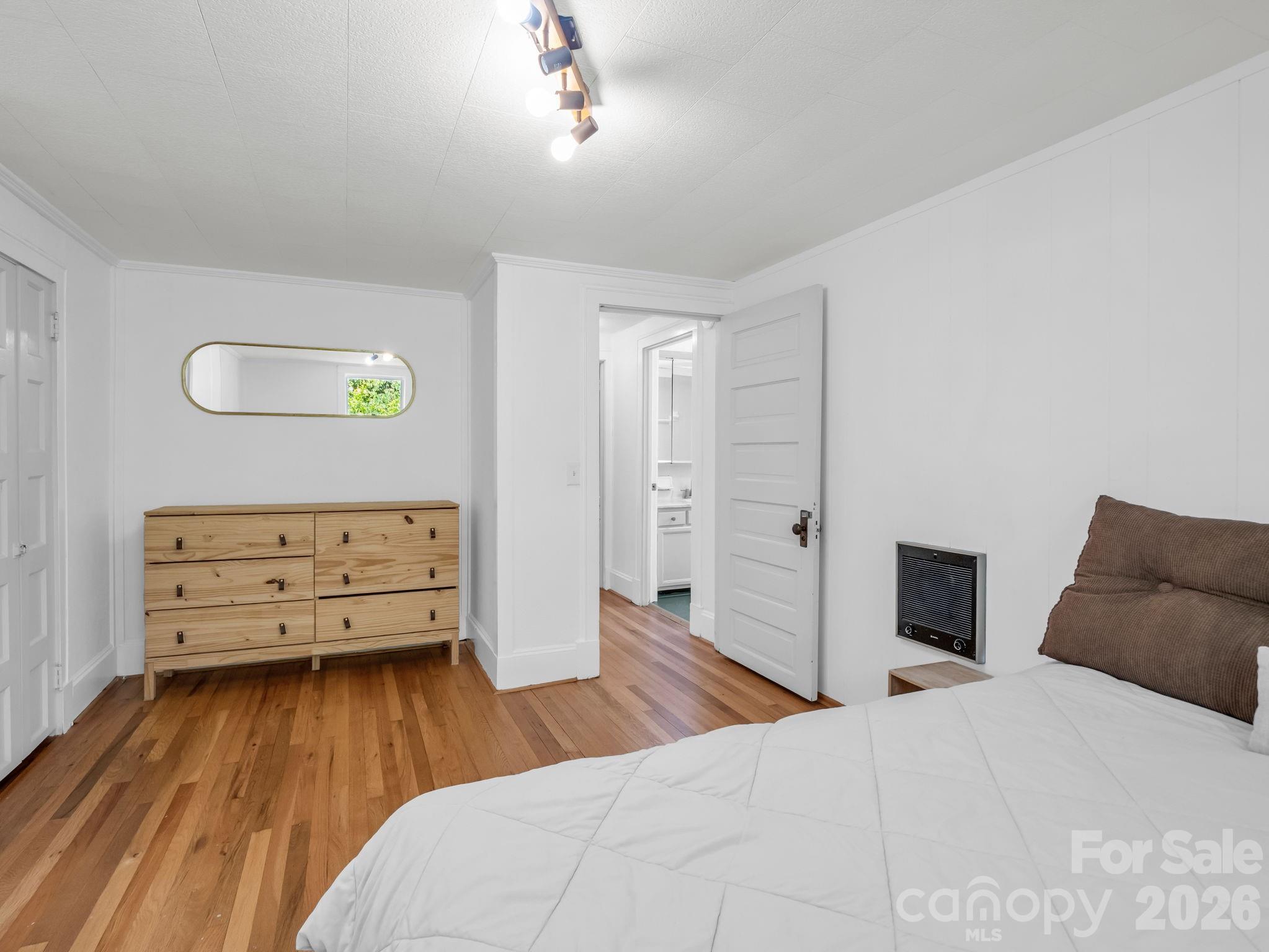 363 Etowah School Road Hendersonville NC 28739