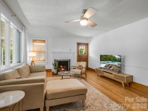 363 Etowah School Road Hendersonville NC 28739