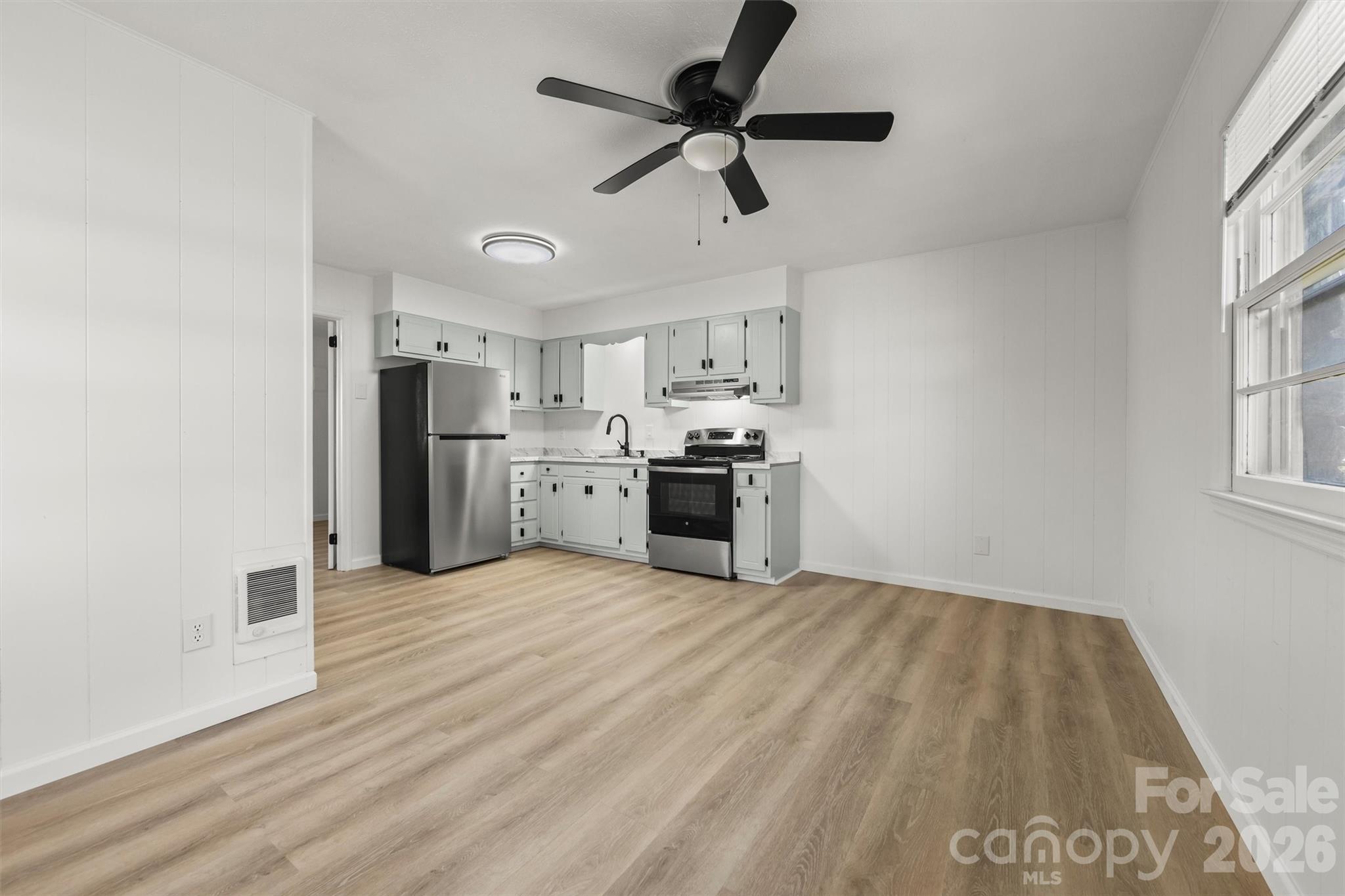 71 Maple Street Clyde NC 28721